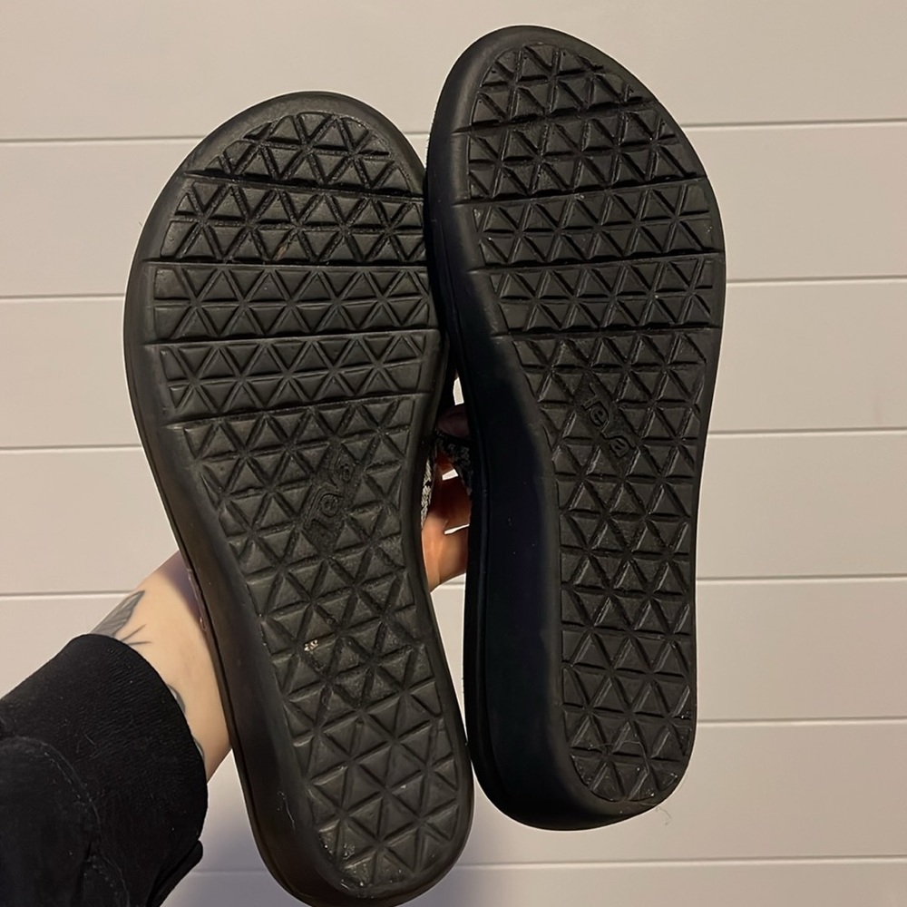 TEVA Flip Flop - Picture 4 of 5